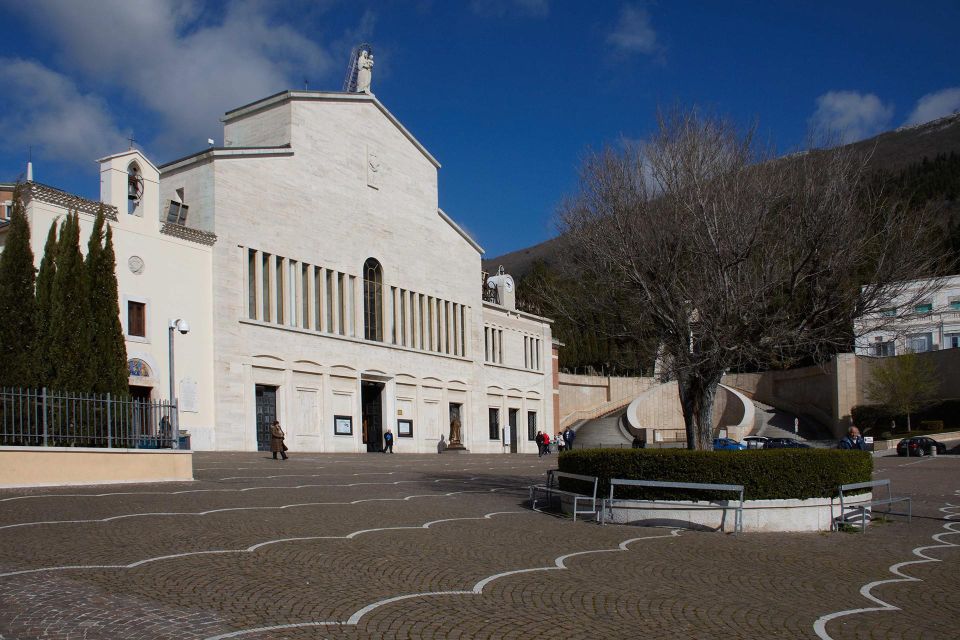 Father Pio and San Giovanni Rotondo - Background