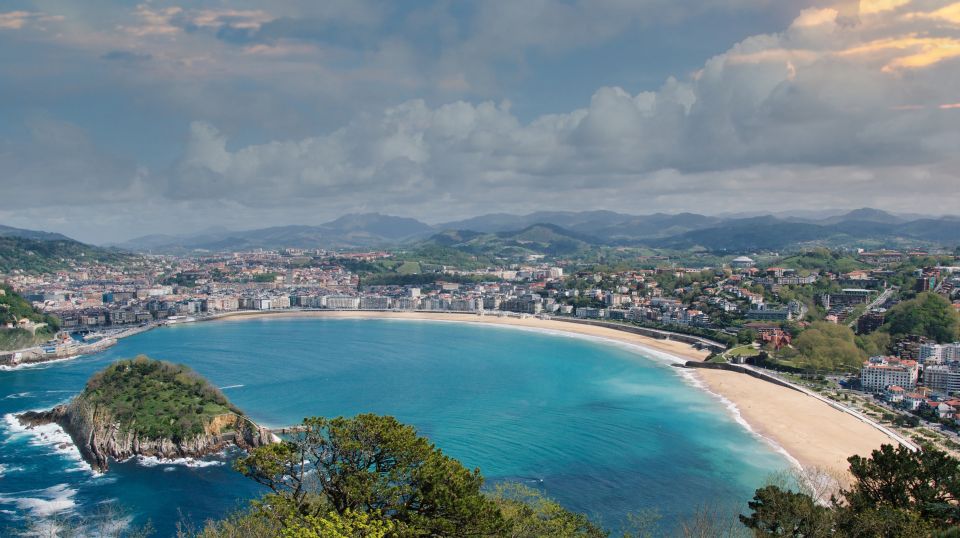 From Bilbao: Day Trip to San Sebastián With Guided Tour - Tour Details