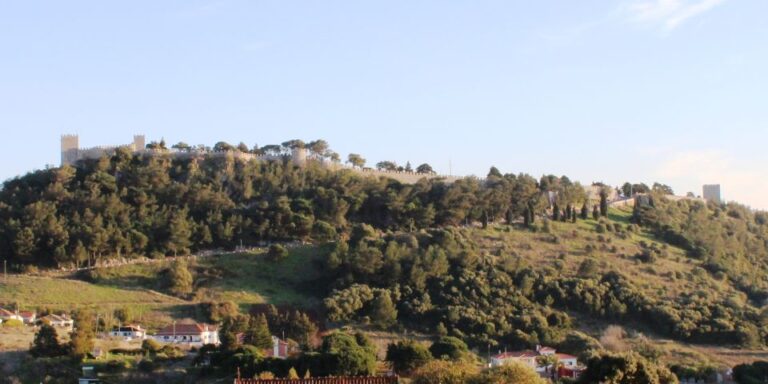 From Lisbon: Arrábida Natural Park Kayaking and Jeep Tour