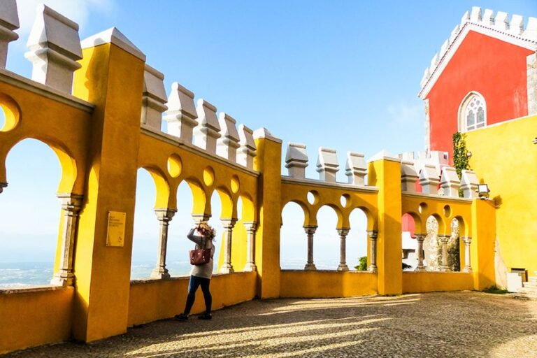 From Lisbon: Private Tour to Sintra With Local Pastry