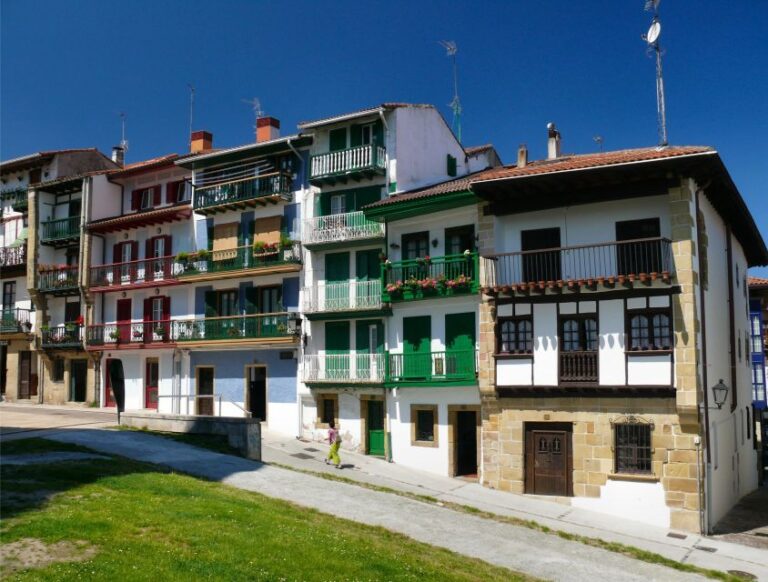 From San Sebastián: Basque-France Coastline Private Tour