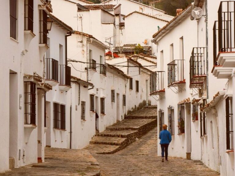 From Seville: Private Day Trip to Ronda