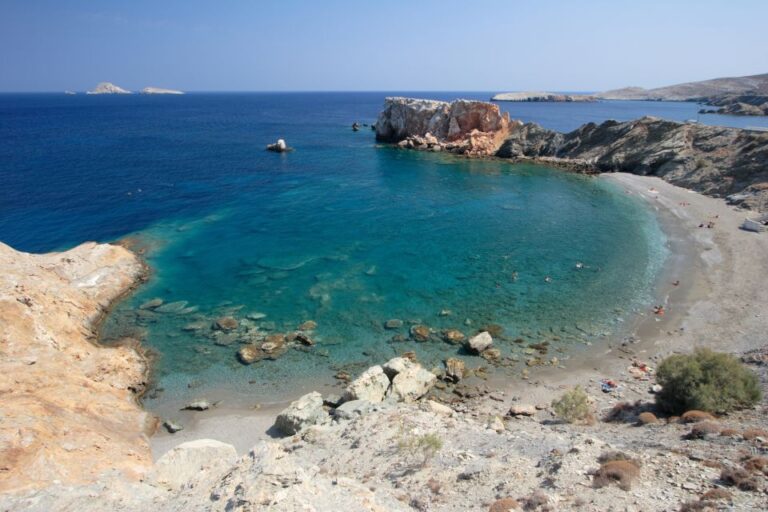 From Sifnos: Private Speedboat Trip to Folegandros Island