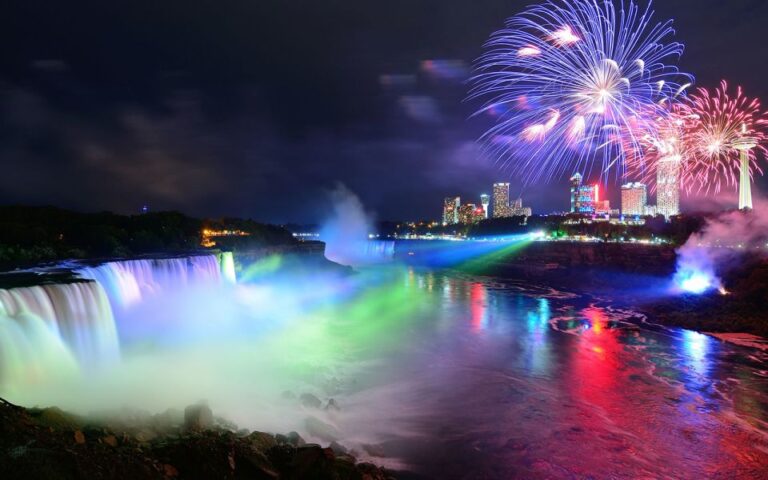 From Toronto: Niagara Falls Evening Tour With Boat Cruise