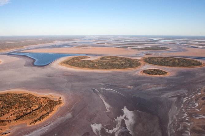 Helicopter Scenic: Lizard Safari - Scenic Flight Over Uluru