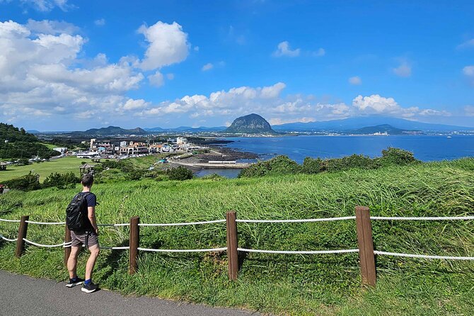 Jeju Island West UNESCO Day Tour With Lunch Included - Explore Jejus Natural Wonders