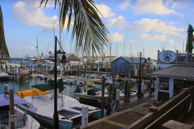 Key West: Hemingways Life and Local Food Walking Tour