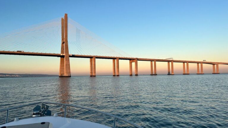 Lisbon Boat Tour From Parque Das Nações (Short Version)