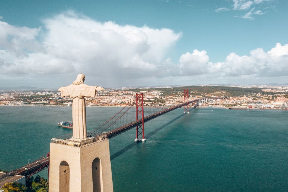 Lisbon: Cristo Rei, Belém, Aqueduct, and LxFactory Van Tour - Tour Highlights