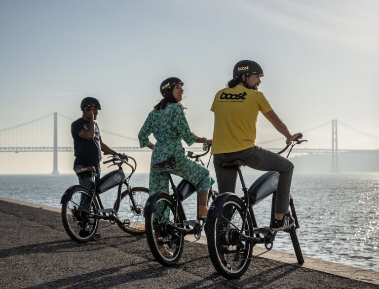 Lisbon: Electric Bike Tour by the River to Belém