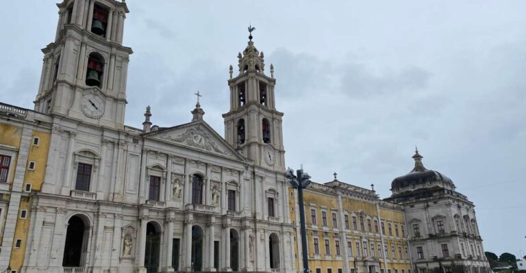 Mafra, Ericeira & Queluz: Full-day Private Transport