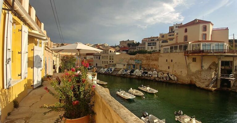 Marseille: Local Neighborhoods Guided Walking Tour