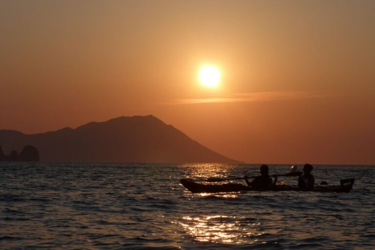 Milos: Sea Kayaking Trip at Sunset With Snack