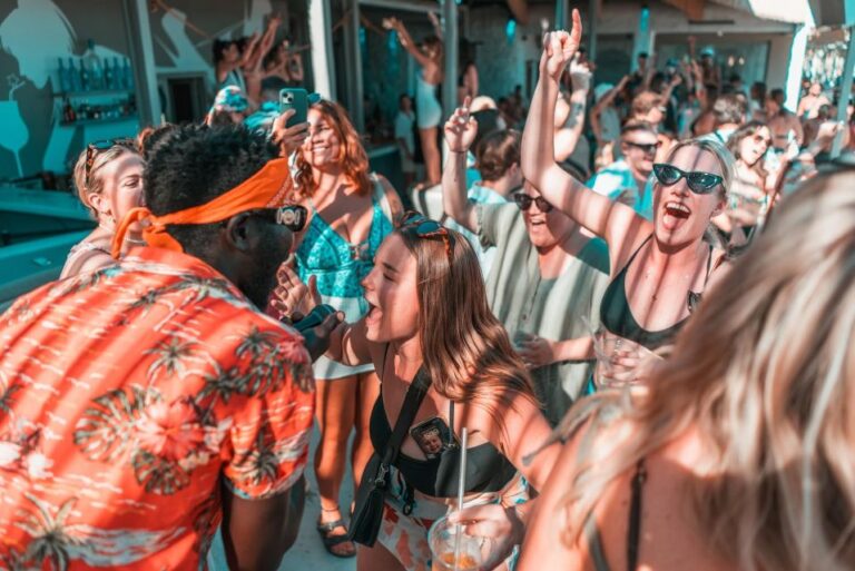 Mykonos: Best Beach Clubs Crawl Day Party