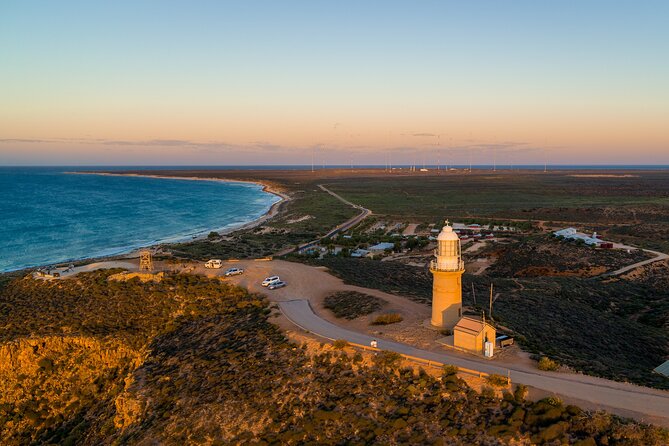 Ningaloo in a Day – Full Day Hike and Snorkel Tour With Lunch