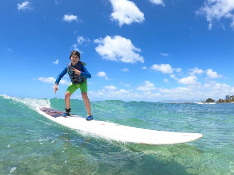 Oahu: Kids Surfing Lesson in Waikiki Beach (up to 12)