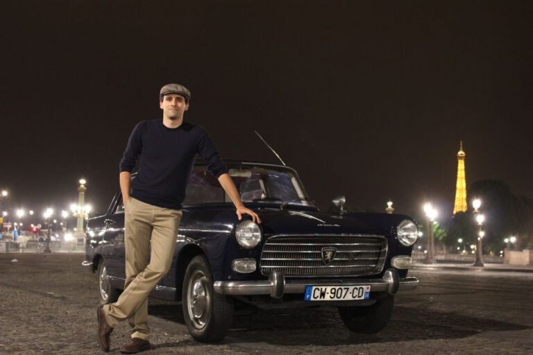 Paris: 1.5-Hour Vintage Car Night Tour