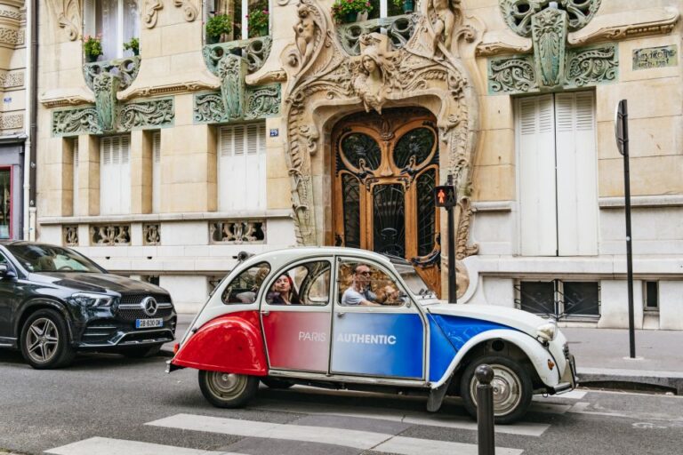 Paris: 1-Hour Vintage Citroen 2CV Tour