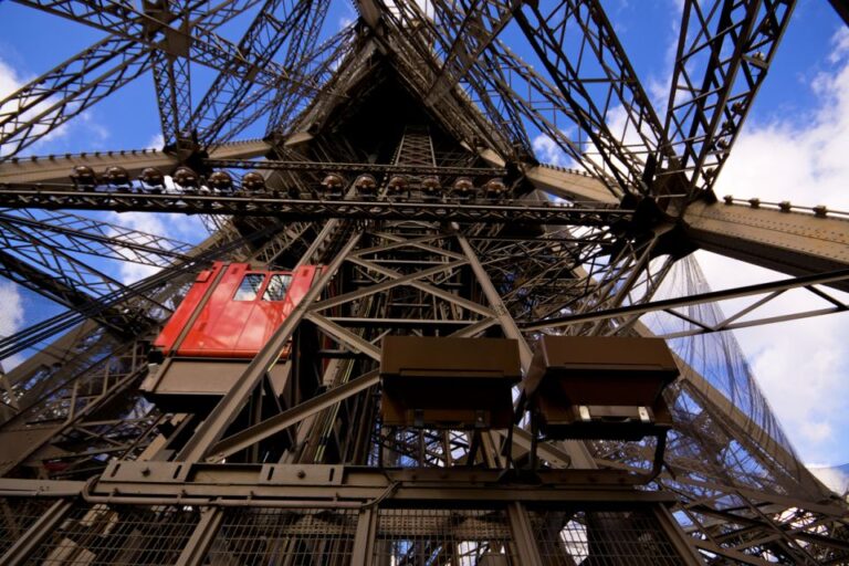 Paris: Access to the Eiffel Towers 2nd Floor