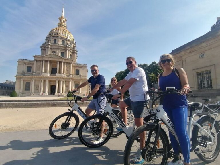 Paris: Guided Private E-bike Sightseeing Tour