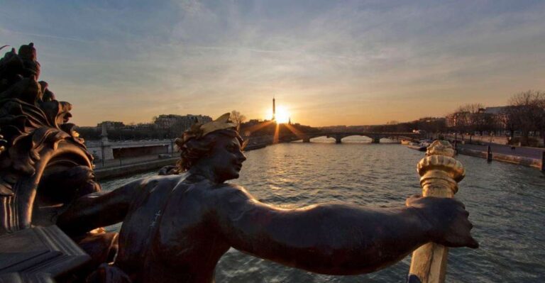 PARIS : Olympic City Tour, Games That Make History