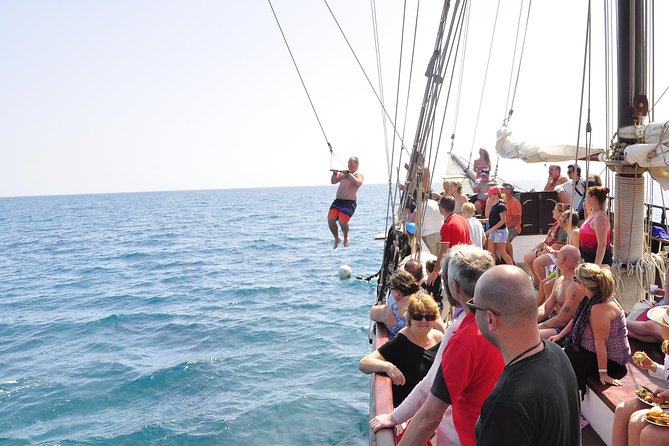 Pirate Adventure Boat Tour With Lunch in Fuerteventura