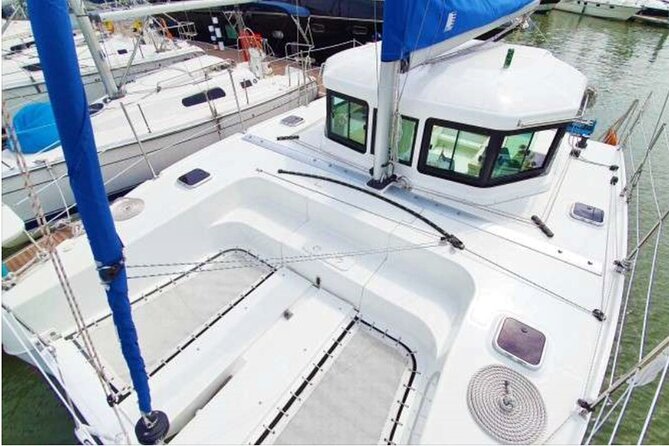 Private Catamaran Yacht Tour in Han River