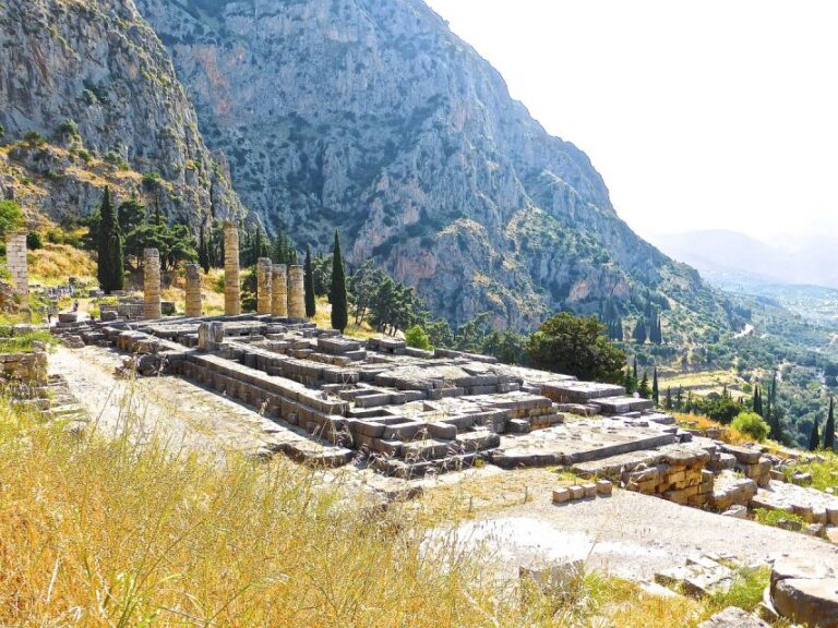 Private Day Tour Delphi and Village of Arachova From Athens