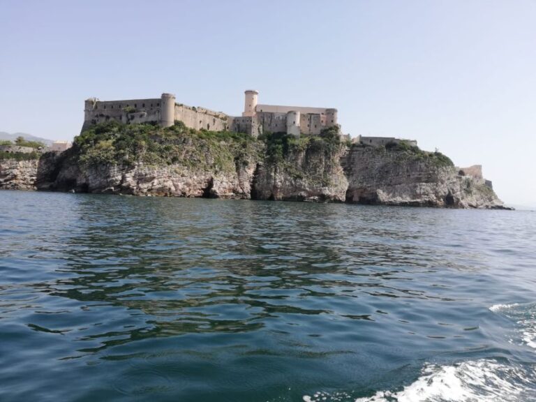 Private Tour the Journey of Ulysses to Gaeta, Pizza & Drink