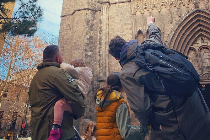 Ramblas, Old Town, Gothic and Gaudi Architecture Walking Tour