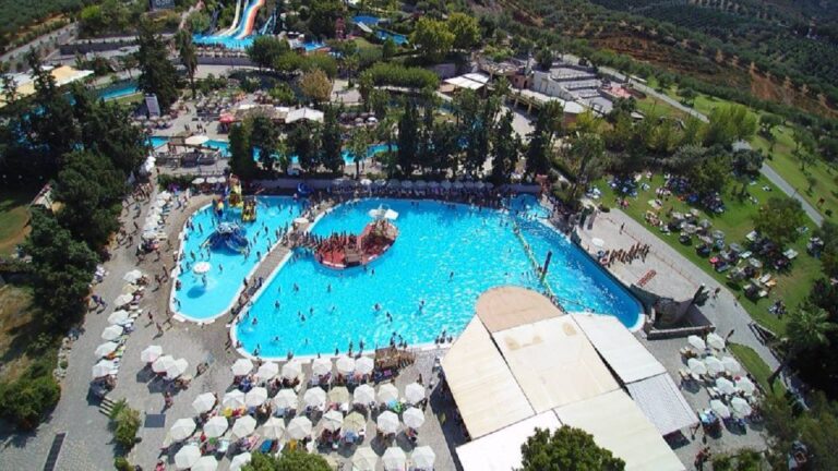 Rethymno Area: Limnoupoli Waterpark Admission With Transfer