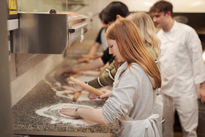 Rome: Pizza Making Class Near Piazza Navona