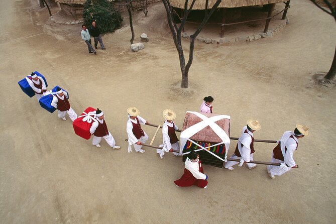 Royal Palace and Folk Village: Full Day Guided Tour From Seoul - Exploring Korean History and Culture