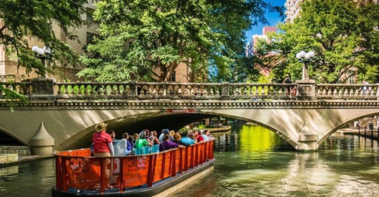 San Antonio: Small Group Tour W/ Alamo, Tower & River Cruise