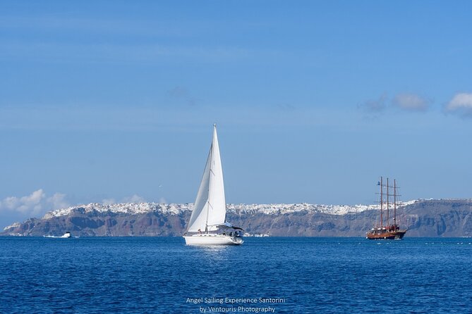 Santorini Private Daytime Sailing Tour With Meal, Drinks &Transfer Included