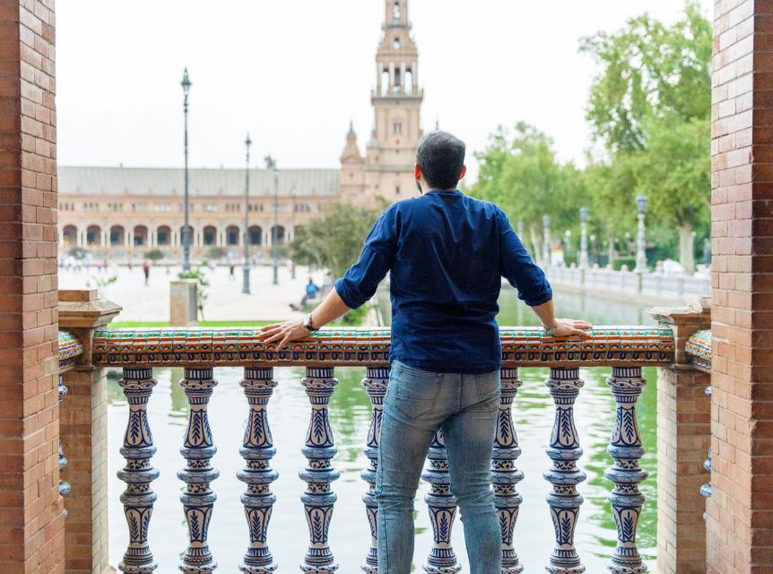 Seville: Professional Photoshoot at Plaza De España - Photoshoot Location and Pricing