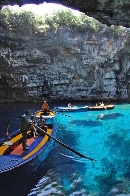 Shorex: Melissani Lake and Myrtos Beach With Swim Stop