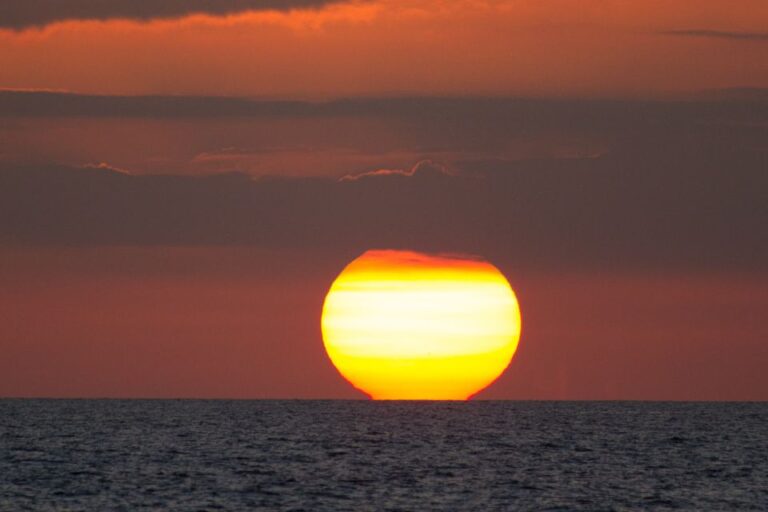 South Maui Sunset & Celestial Cruise