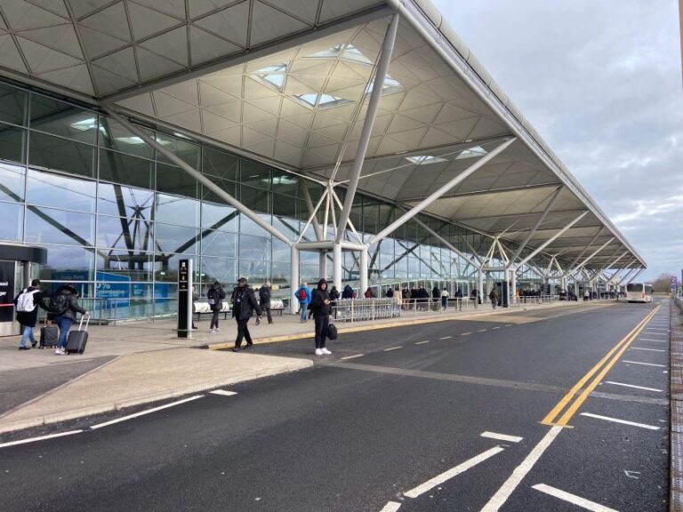 Stansted Airport to Heathrow Airport – Private Transfer