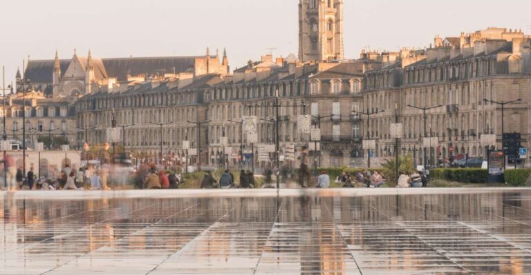 The Essential in Bordeaux, Private Tour With a Local