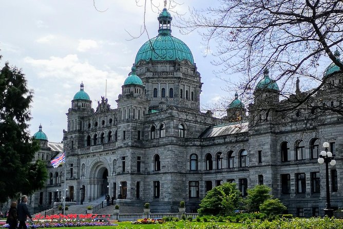 The Ultimate Group Package Tour of Victoria - Pricing and Booking Details