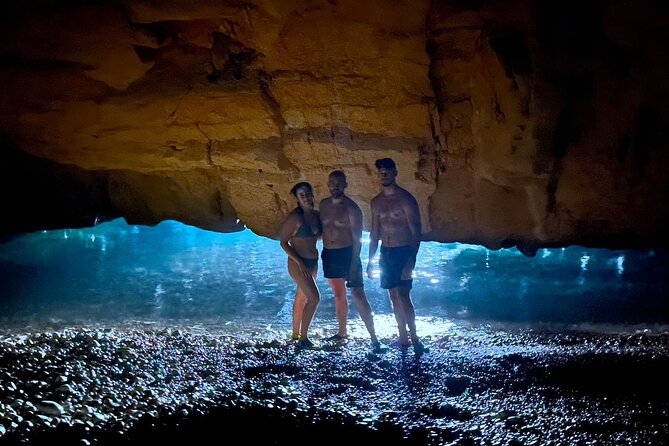 Uncharted Marine Reserve Cave, Snorkel & Cliff Jumping Kayak Tour