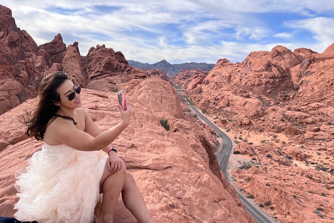 Valley of Fire and Seven Magic Mountains Day Tour From Las Vegas