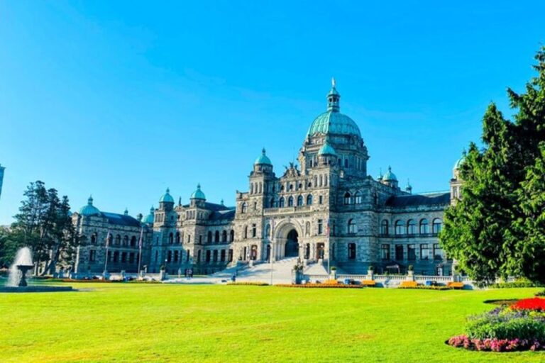 Vancouver to Victoria Day Tour Private