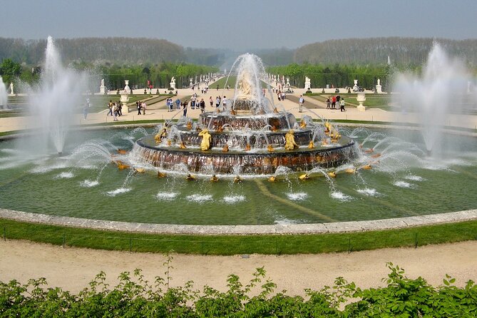 Versailles, Gardens, Trianon SEMI-PRIVATE From Paris by Mercedes - Tour Options Overview