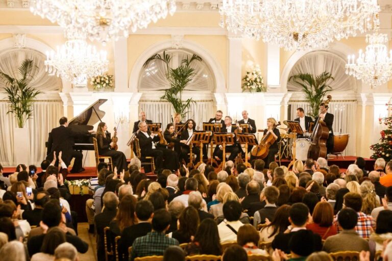 Vienna: Strauss & Mozart New Year’s Day Concert at Kursalon