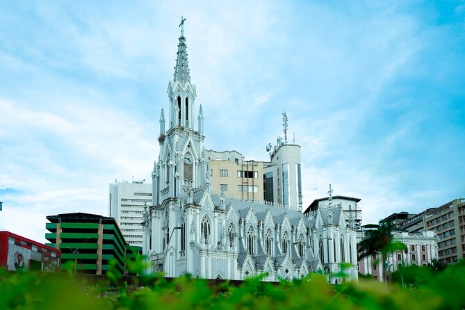 Walking Tour in the Historic Center of Cali City