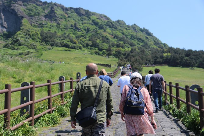 3-Day Private Tour of Jeju Island Including Nanta Show - Customizing Your Itinerary