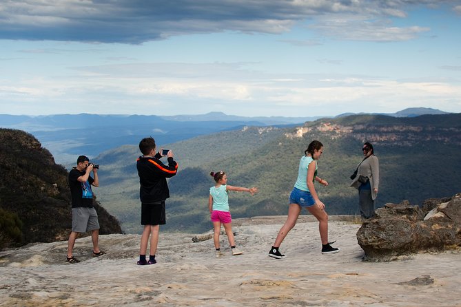 Blue Mountains Small-Group Insider Tour From Sydney - Expert Guides and Transportation