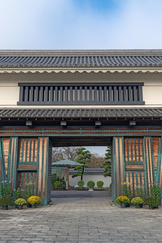 Chiyoda Imperial Palace Walking Tour - Historical Insights